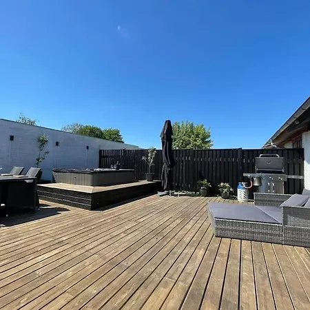 Wellness House Фредерикссунн
