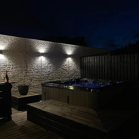 Wellness House Villa Frederikssund
